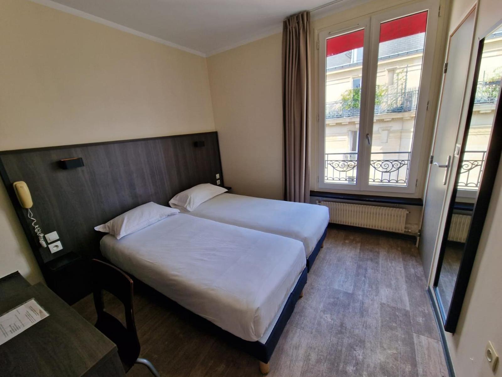 Hôtel D'Anjou Levallois-Perret Exterior foto